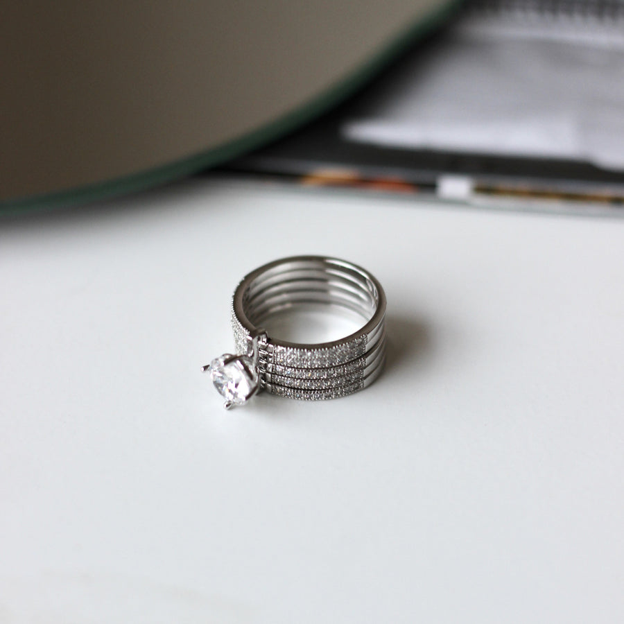 5 Line Solitaire Ring