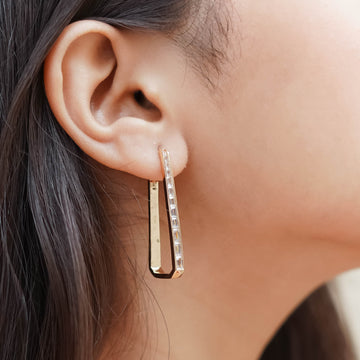 Cubic Hoops