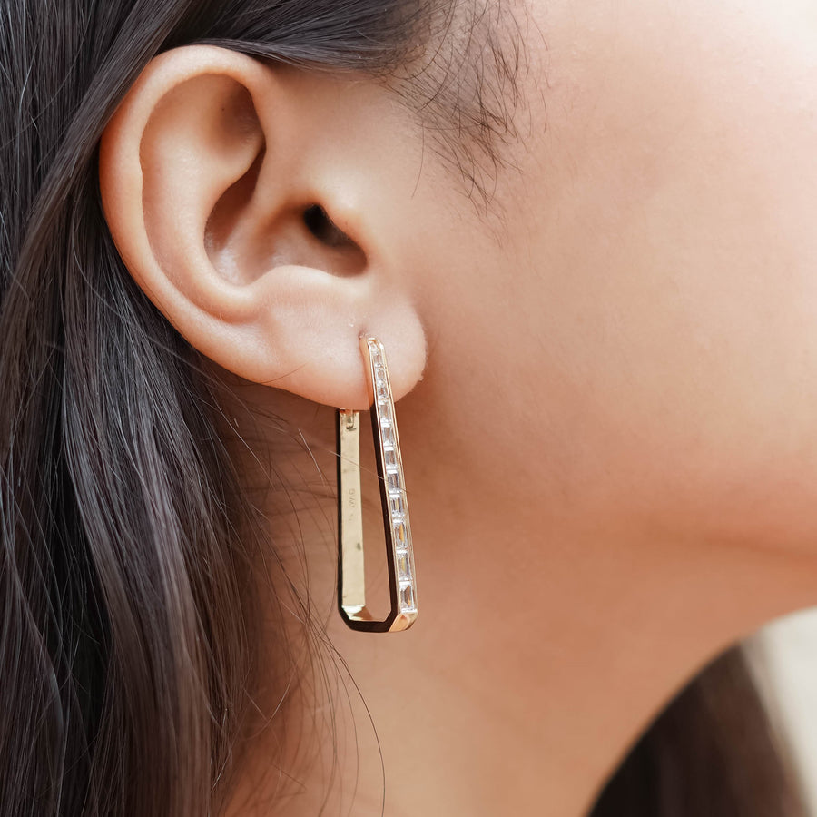 Cubic Hoops