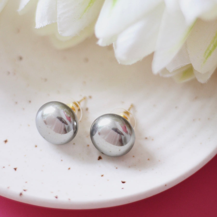 Pearl Studs