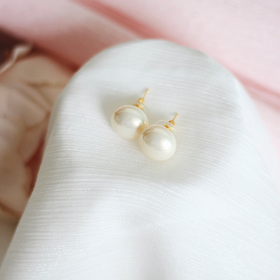 Pearl Studs